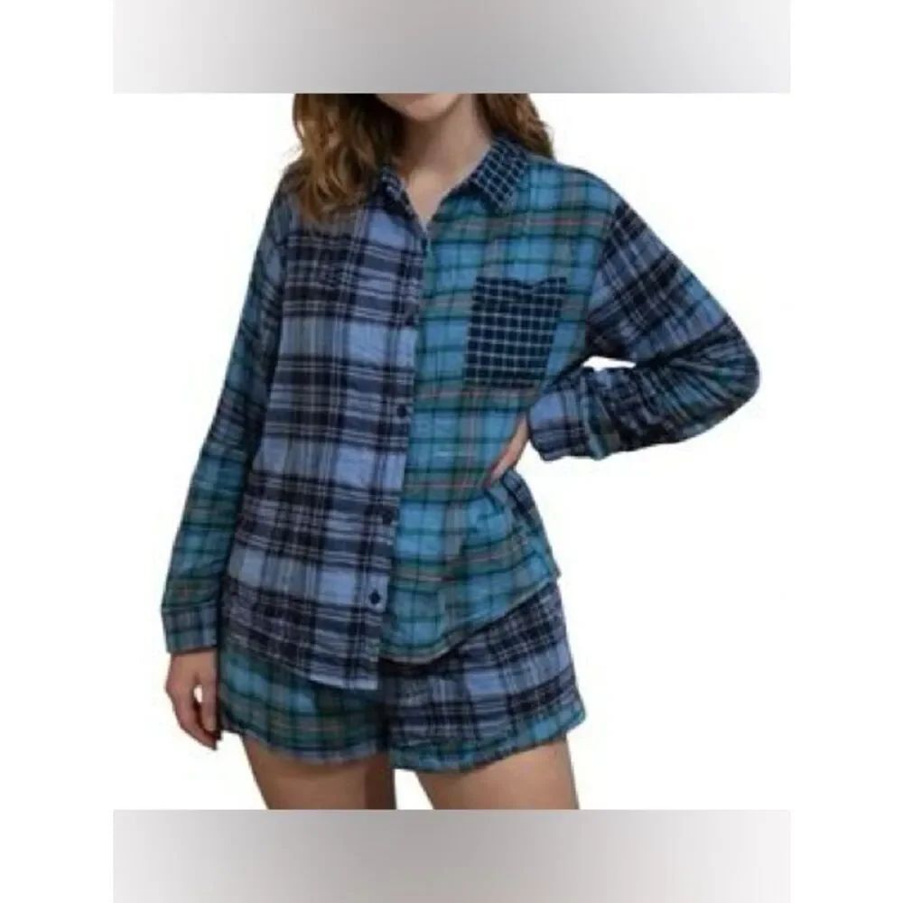 American Eagle Outfitters Blue & Teal Plaid Button-Up Pajama Top